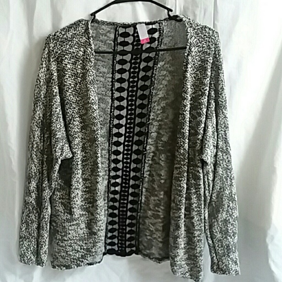 No Boundaries Sweaters - No Boundaries ladies cardigan size M (7-9)